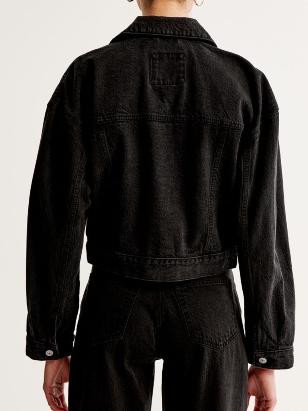 Abercrombie & Fitch Black Cropped Denim Jacket - Picture 2 of 7